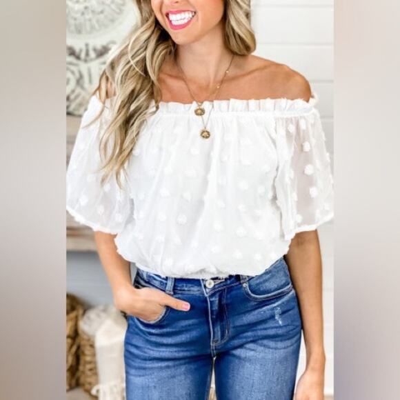 Boutique NWOT White Double Layered Textured Polka Dot Off the Shoulder Blouse - Picture 3 of 12